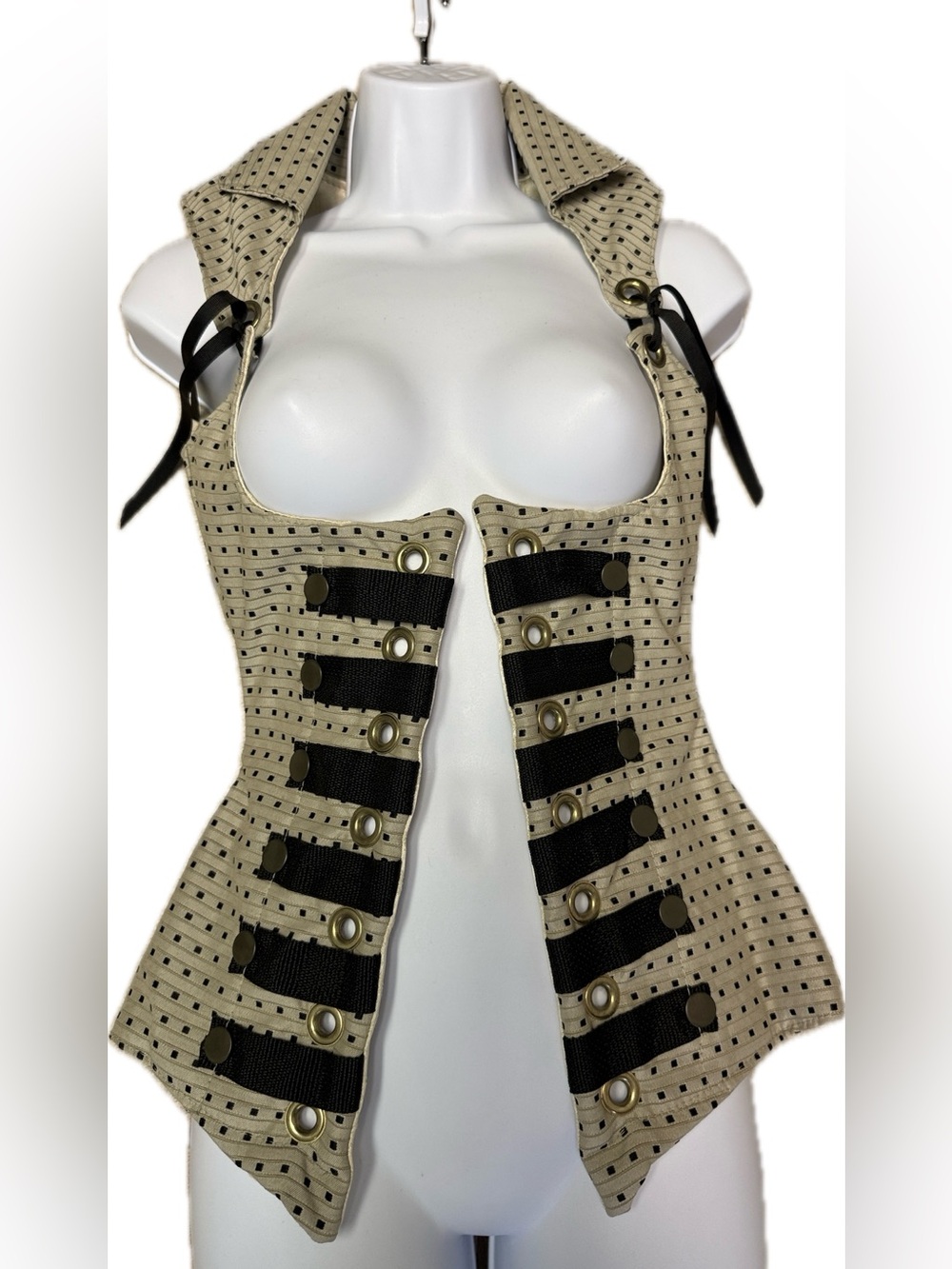 Damsel in this Dress "Triple Threat" Overbust Corset Vest - Cream/Black